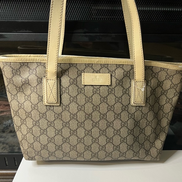 Gucci Supreme Tote Small